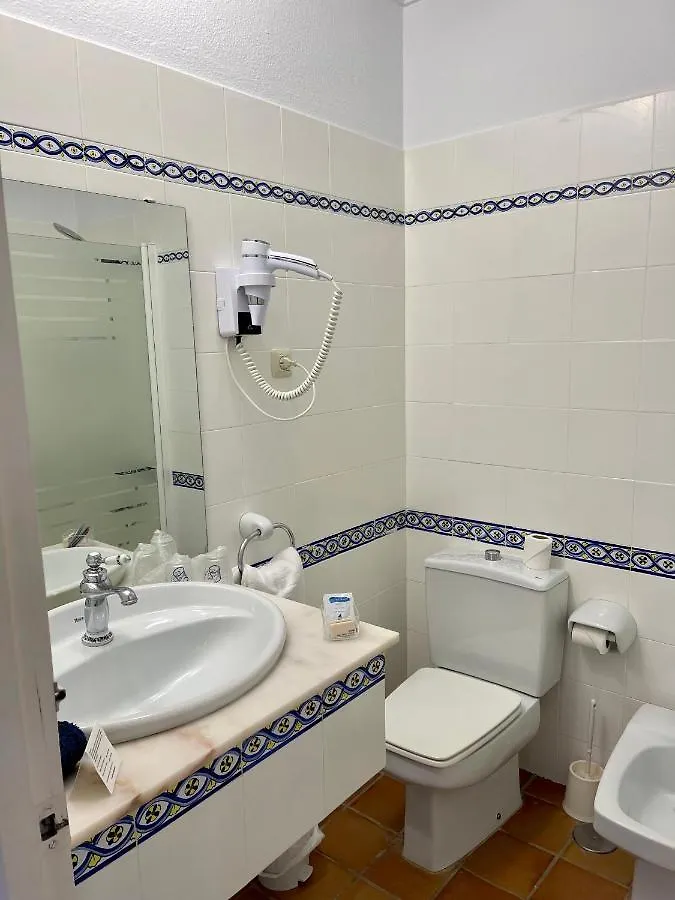 Hotel La Pena Tarifa 0*,