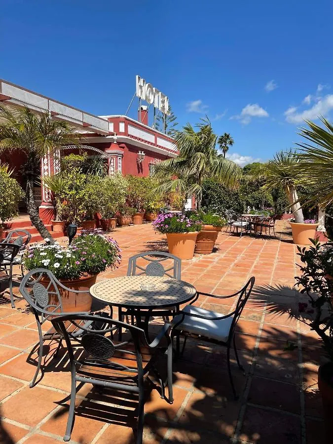 Hotel La Peña Tarifa 0*,